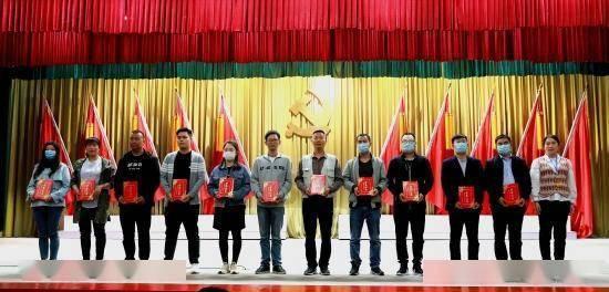 怀孕4个月可以做爱吗游戏画面